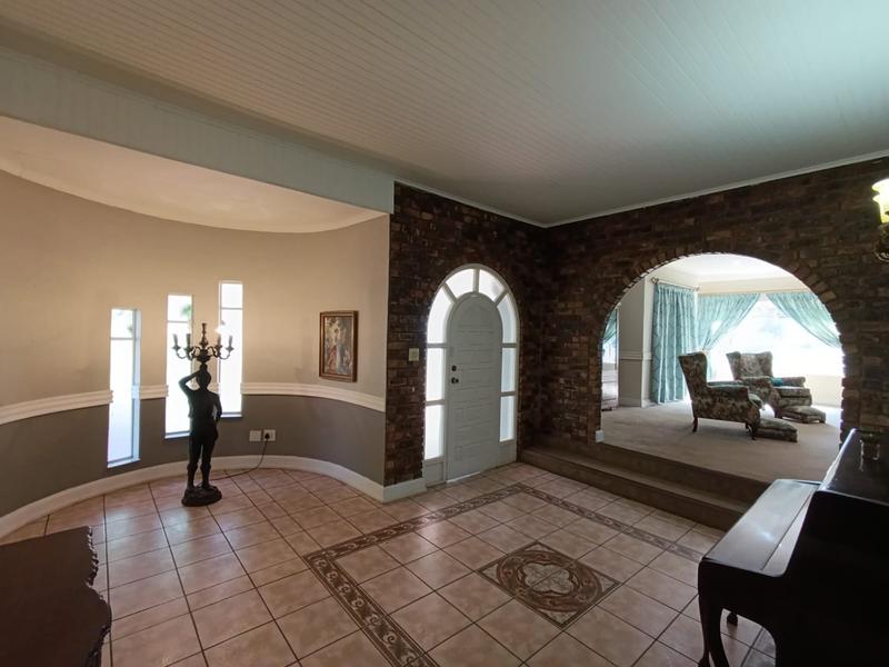 4 Bedroom Property for Sale in Middelburg Eastern Cape